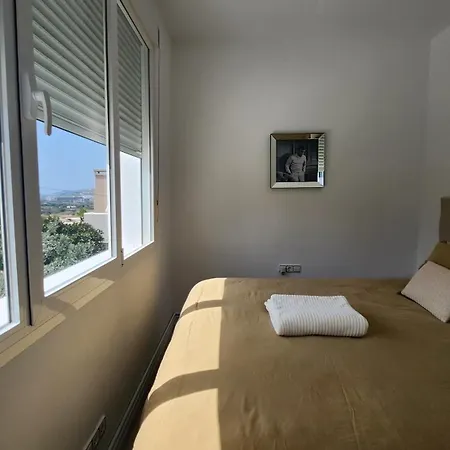Ibiza Sunshine Hideaway Semesterbostad