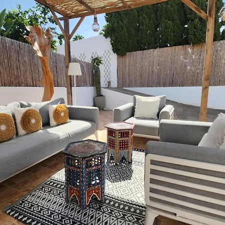 Ibiza Sunshine Hideaway Semesterbostad *