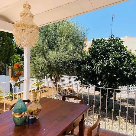 Ibiza Sunshine Hideaway Semesterbostad